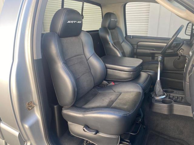 Photo 5 from auction – 2004 DODGE RAM SRT10 with VIN 3D3HA16HX4G200461