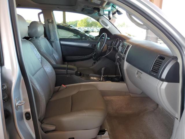 Photo 5 from auction – 2005 TOYOTA 4RUNNER SR with VIN JTEZU14R558034076