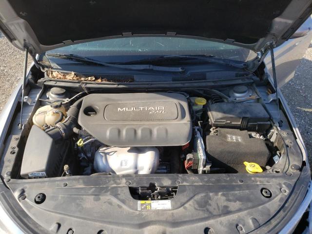 Photo 7 from auction – 2015 CHRYSLER 200 LIMITE with VIN 1C3CCCABXFN702722