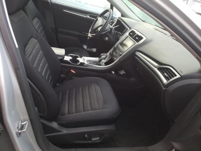 Photo 5 from auction – 2016 FORD FUSION SE with VIN 3FA6P0H70GR201355