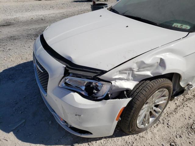 Photo 9 from auction – 2016 CHRYSLER 300C with VIN 2C3CCAEG1GH147602