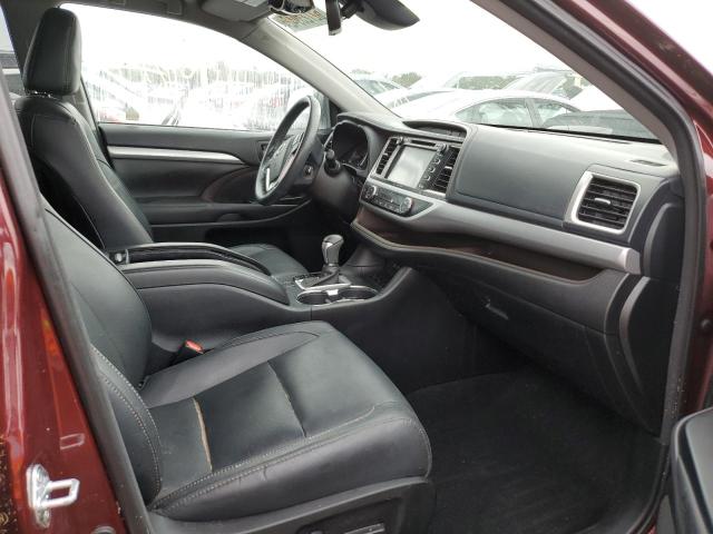 Photo 5 from auction – 2017 TOYOTA HIGHLANDER with VIN 5TDKZRFH1HS218151
