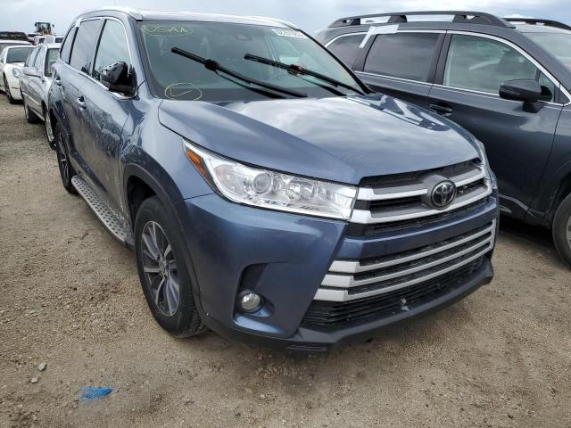 TOYOTA HIGHLANDER 2018 with VIN 5TDKZRFH9JS239089 - Photo from auction