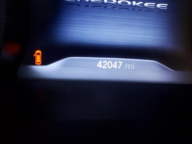 Photo 8 from auction – 2019 JEEP CHEROKEE L with VIN 1C4PJMDX2KD200514