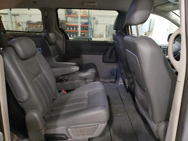 Photo 6 from auction – 2010 CHRYSLER TOWN & COU with VIN 2A4RR5DX2AR128226