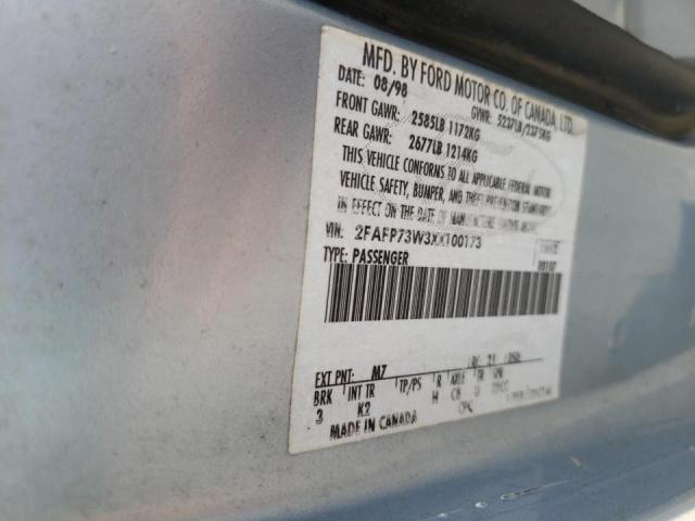Photo 10 from auction – 1999 FORD CROWN VICT with VIN 2FAFP73W3XX100173