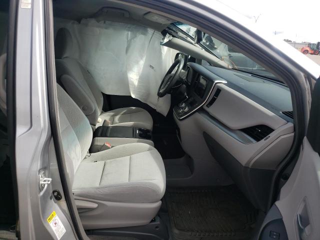 Photo 5 from auction – 2016 TOYOTA SIENNA LE with VIN 5TDKK3DC4GS752560