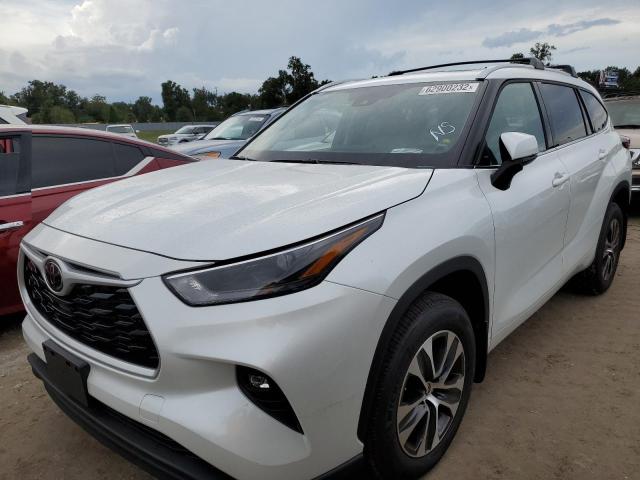Photo 2 from auction – 2022 TOYOTA HIGHLANDER with VIN 5TDGZRBHXNS575707