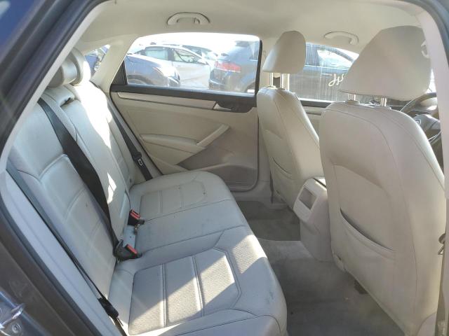 Photo 6 from auction – 2015 VOLKSWAGEN PASSAT S with VIN 1VWAS7A37FC120477