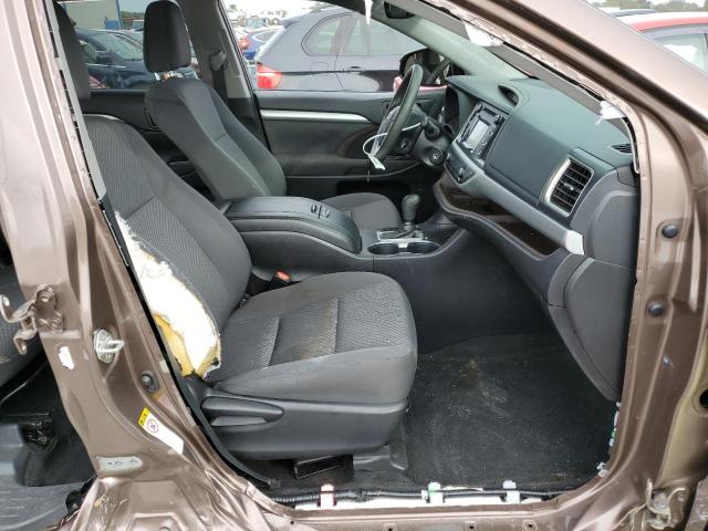 Photo 5 from auction – 2019 TOYOTA HIGHLANDER with VIN 5TDZZRFH4KS355459
