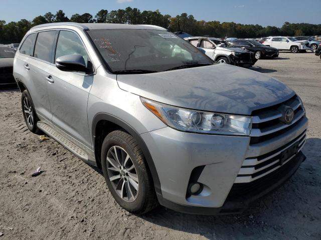 TOYOTA HIGHLANDER 2017 with VIN 5TDKZRFH1HS524315 - Photo from auction