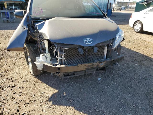Photo 9 from auction – 2013 TOYOTA SIENNA LE with VIN 5TDKK3DC8DS281945