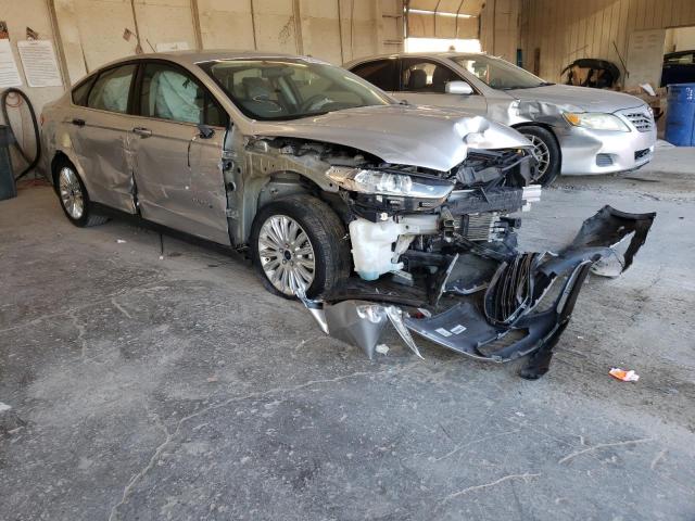 FORD FUSION S H 2016 with VIN 3FA6P0UU0GR190319 - Photo from auction