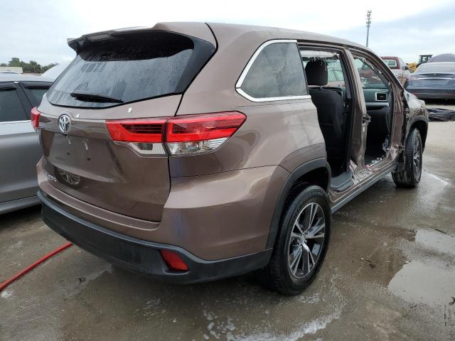 Photo 4 from auction – 2019 TOYOTA HIGHLANDER with VIN 5TDZZRFH4KS355459