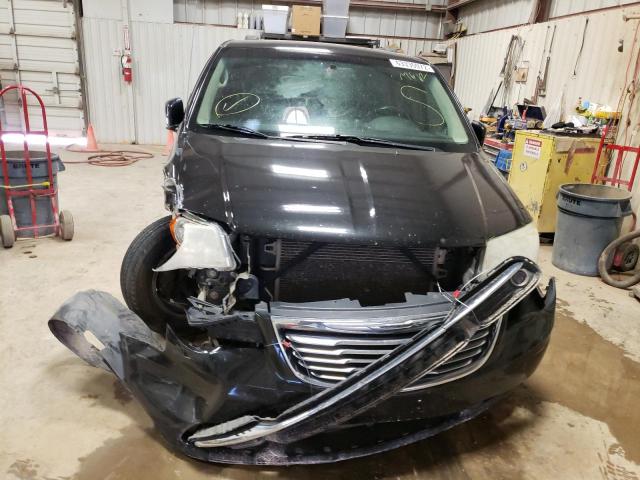 Photo 9 from auction – 2014 CHRYSLER TOWN & COU with VIN 2C4RC1BG8ER124156