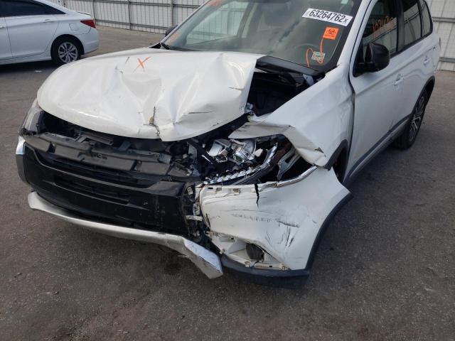 Photo 9 from auction – 2017 MITSUBISHI OUTLANDER with VIN JA4AD2A39HZ057442