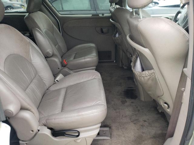 Photo 6 from auction – 2003 CHRYSLER TOWN & COU with VIN 2C8GP64L63R140872