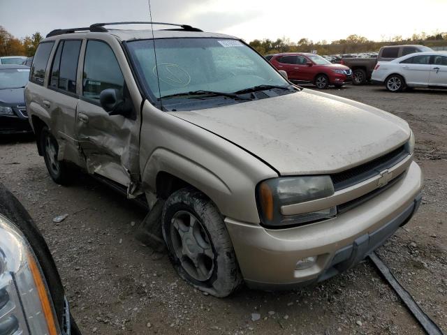 CHEVROLET TRAILBLAZE 2004 with VIN 1GNDT13S742158641 - Photo from auction