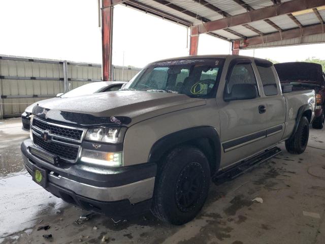Photo 2 from auction – 2006 CHEVROLET SILVERADO with VIN 1GCEC19V36Z126732