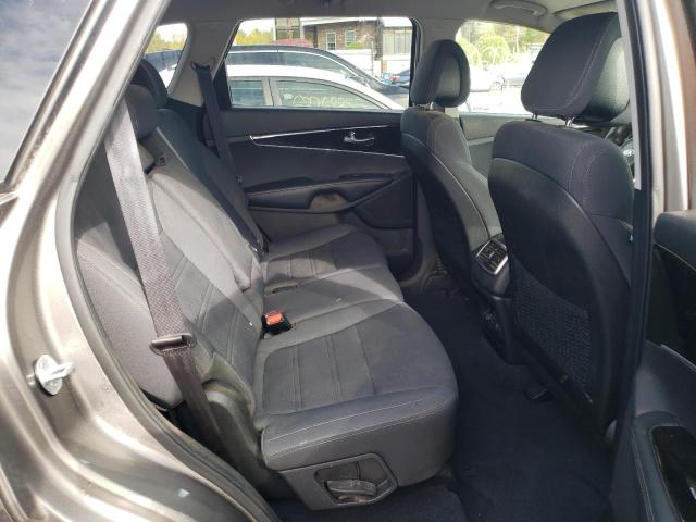 Photo 6 from auction – 2016 KIA SORENTO LX with VIN 5XYPGDA35GG043327