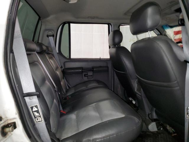 Photo 6 from auction – 2004 FORD EXPLORER S with VIN 1FMZU77K44UB27100