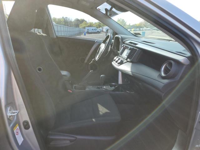 Photo 5 from auction – 2017 TOYOTA RAV4 LE with VIN 2T3BFREV3HW679026