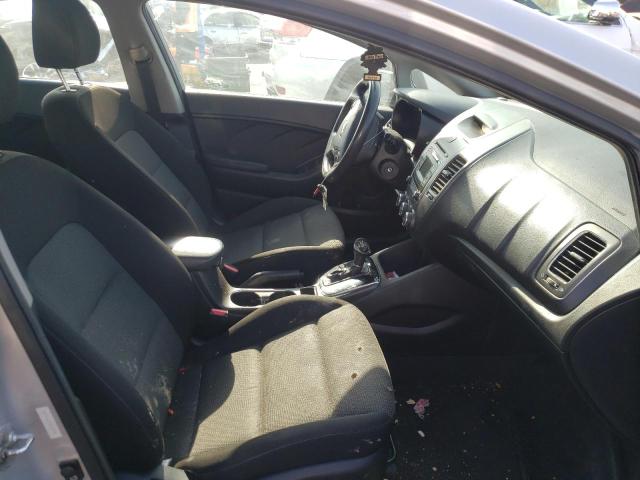 Photo 5 from auction – 2017 KIA FORTE LX with VIN 3KPFK4A77HE139794
