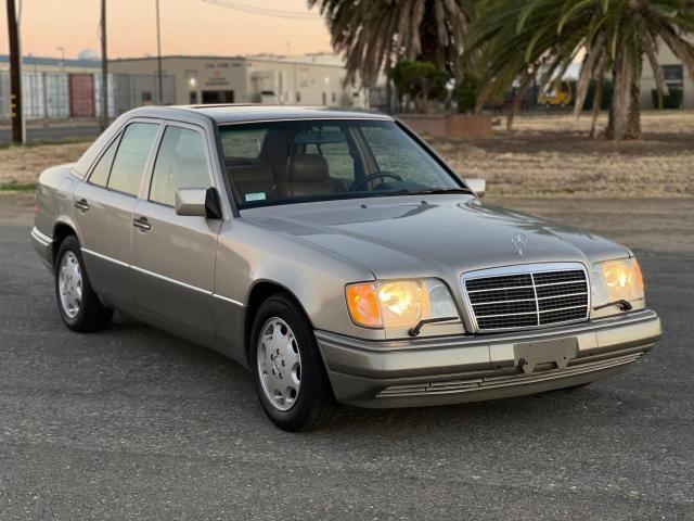 MERCEDES-BENZ E 420 1994 with VIN WDBEA34EXRC021488 - Photo from auction