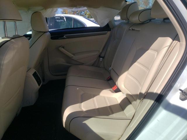 Photo 6 from auction – 2017 VOLKSWAGEN PASSAT SE with VIN 1VWBT7A35HC044598