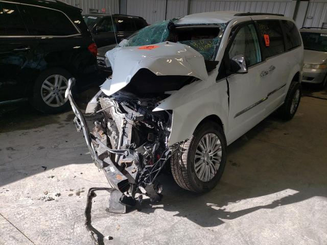 Photo 2 from auction – 2015 CHRYSLER TOWN & COU with VIN 2C4RC1CG1FR726963