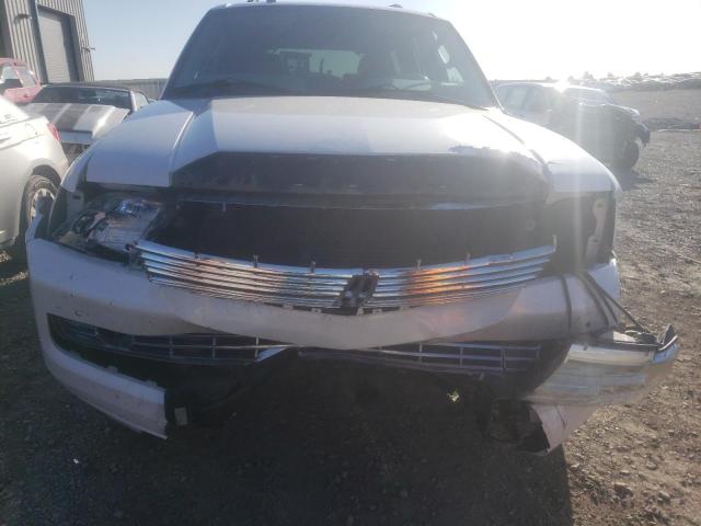 Photo 9 from auction – 2011 LINCOLN NAVIGATOR with VIN 5LMJJ2J52BEJ04592