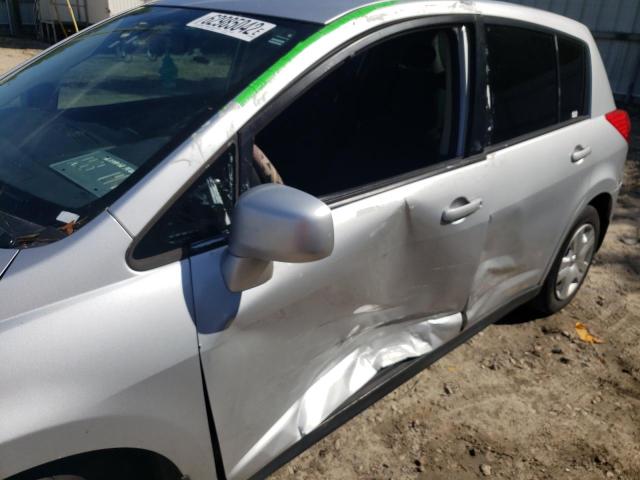 Photo 9 from auction – 2010 NISSAN VERSA S with VIN 3N1BC1CP2AL425810