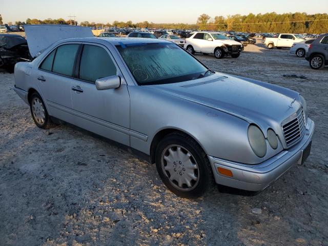 MERCEDES-BENZ E 320 1997 with VIN WDBJF55F9VJ034273 - Photo from auction
