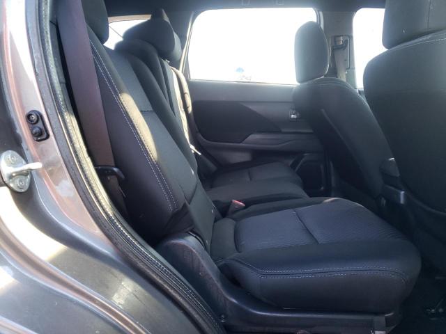 Photo 6 from auction – 2018 MITSUBISHI OUTLANDER with VIN JA4AD3A35JZ044733