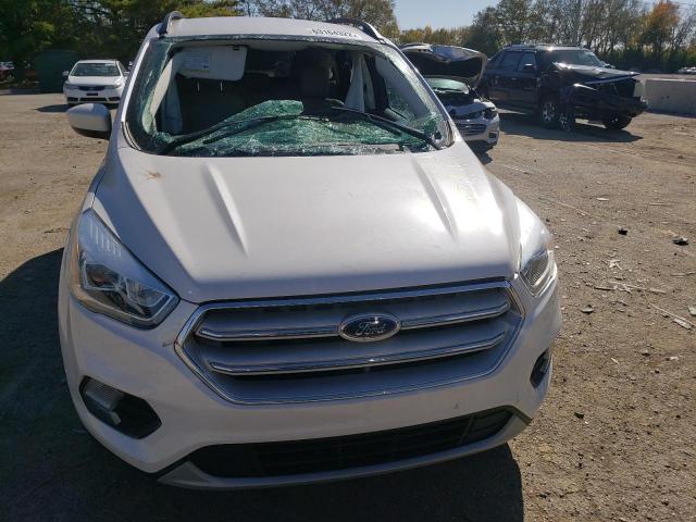 Photo 9 from auction – 2018 FORD ESCAPE SEL with VIN 1FMCU0HD4JUB04487
