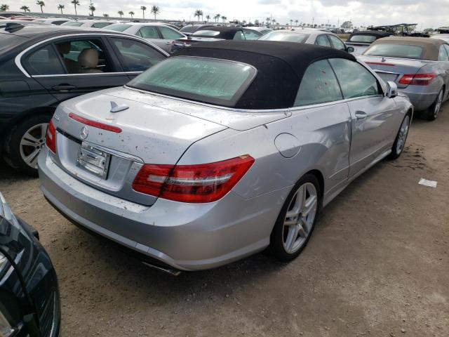 Photo 4 from auction – 2011 MERCEDES-BENZ E 550 with VIN WDDKK7CF6BF080647