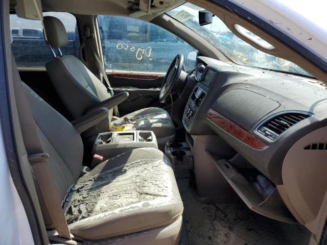 Photo 5 from auction – 2015 CHRYSLER TOWN & COU with VIN 2C4RC1AG9FR677272