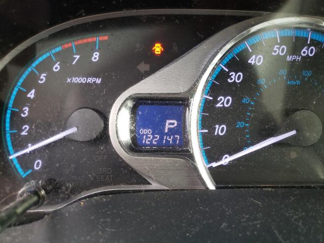 Photo 8 from auction – 2013 TOYOTA SIENNA XLE with VIN 5TDYK3DC8DS310645