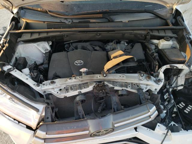Фото 7 с аукциона – 2018 TOYOTA HIGHLANDER с VIN 5TDKZRFH0JS284096