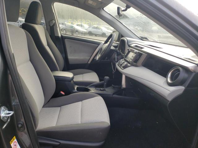 Photo 5 from auction – 2015 TOYOTA RAV4 LE with VIN JTMBFREV2FD141380