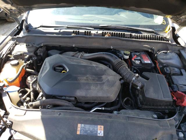 Photo 7 from auction – 2013 FORD FUSION SE with VIN 3FA6P0HR0DR319340