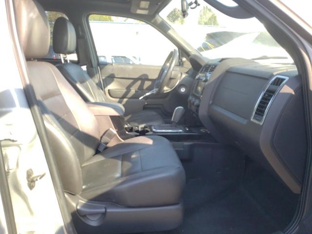 Photo 5 from auction – 2009 FORD ESCAPE LIM with VIN 1FMCU94G69KB09377