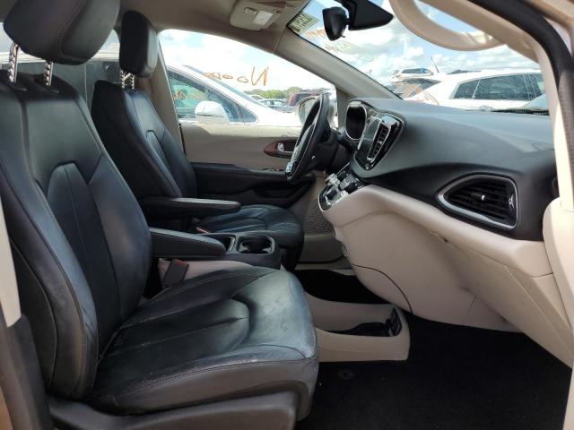 Photo 5 from auction – 2017 CHRYSLER PACIFICA T with VIN 2C4RC1BG3HR592266