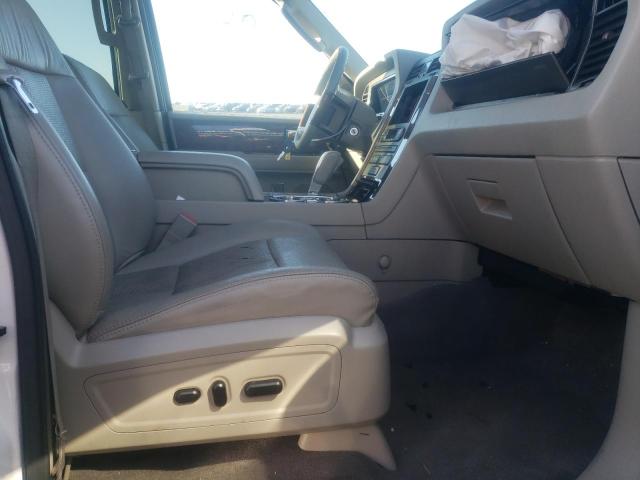 Photo 5 from auction – 2011 LINCOLN NAVIGATOR with VIN 5LMJJ2J52BEJ04592