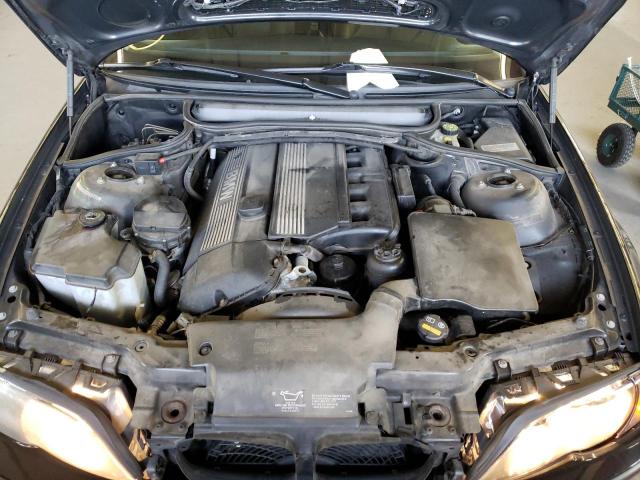 Photo 7 from auction – 2005 BMW 330 XI with VIN WBAEW53435PN37778