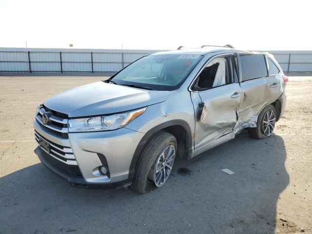Photo 2 from auction – 2018 TOYOTA HIGHLANDER with VIN 5TDKZRFH7JS548205