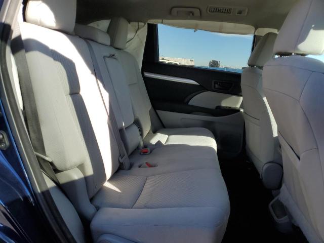 Photo 6 from auction – 2016 TOYOTA HIGHLANDER with VIN 5TDBKRFH0GS295273