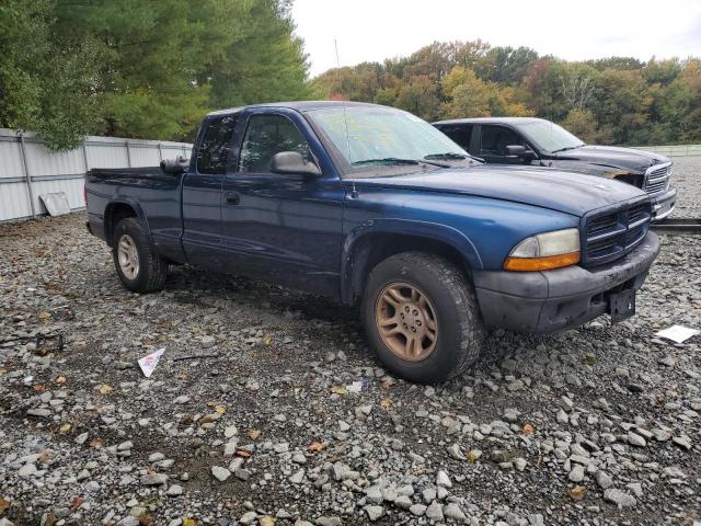 DODGE DAKOTA SXT 2003 with VIN 1D7HL12X13S135612 - Photo from auction