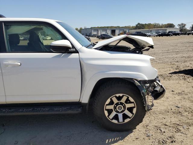 Photo 9 from auction – 2020 TOYOTA 4RUNNER SR with VIN JTEBU5JR7L5789970