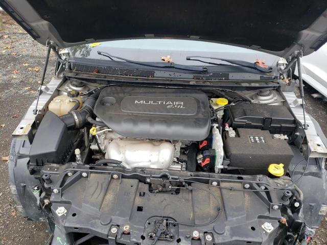 Photo 7 from auction – 2015 CHRYSLER 200 LIMITE with VIN 1C3CCCAB6FN580263